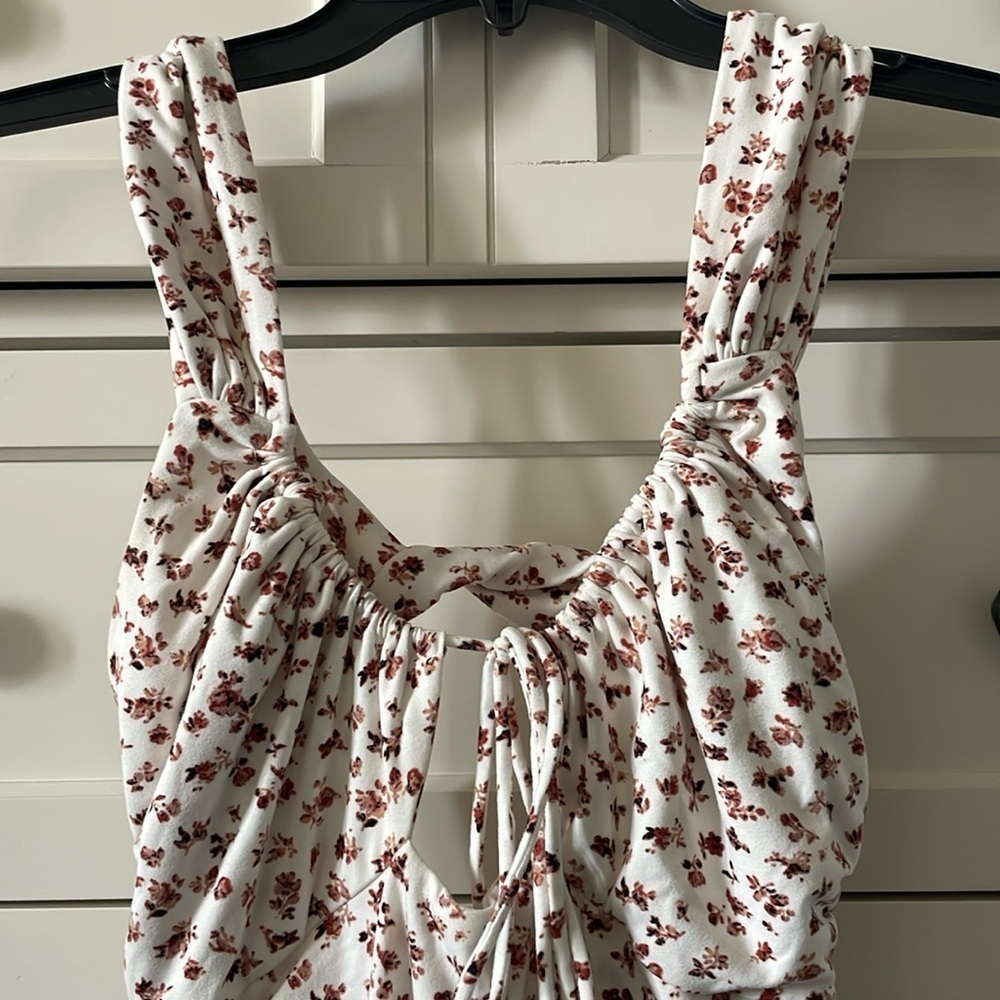 Urban Outfitters Women’s White Ditsy Floral Ruched Cottagecore Ruffle Hem Dress - Picture 2 of 10